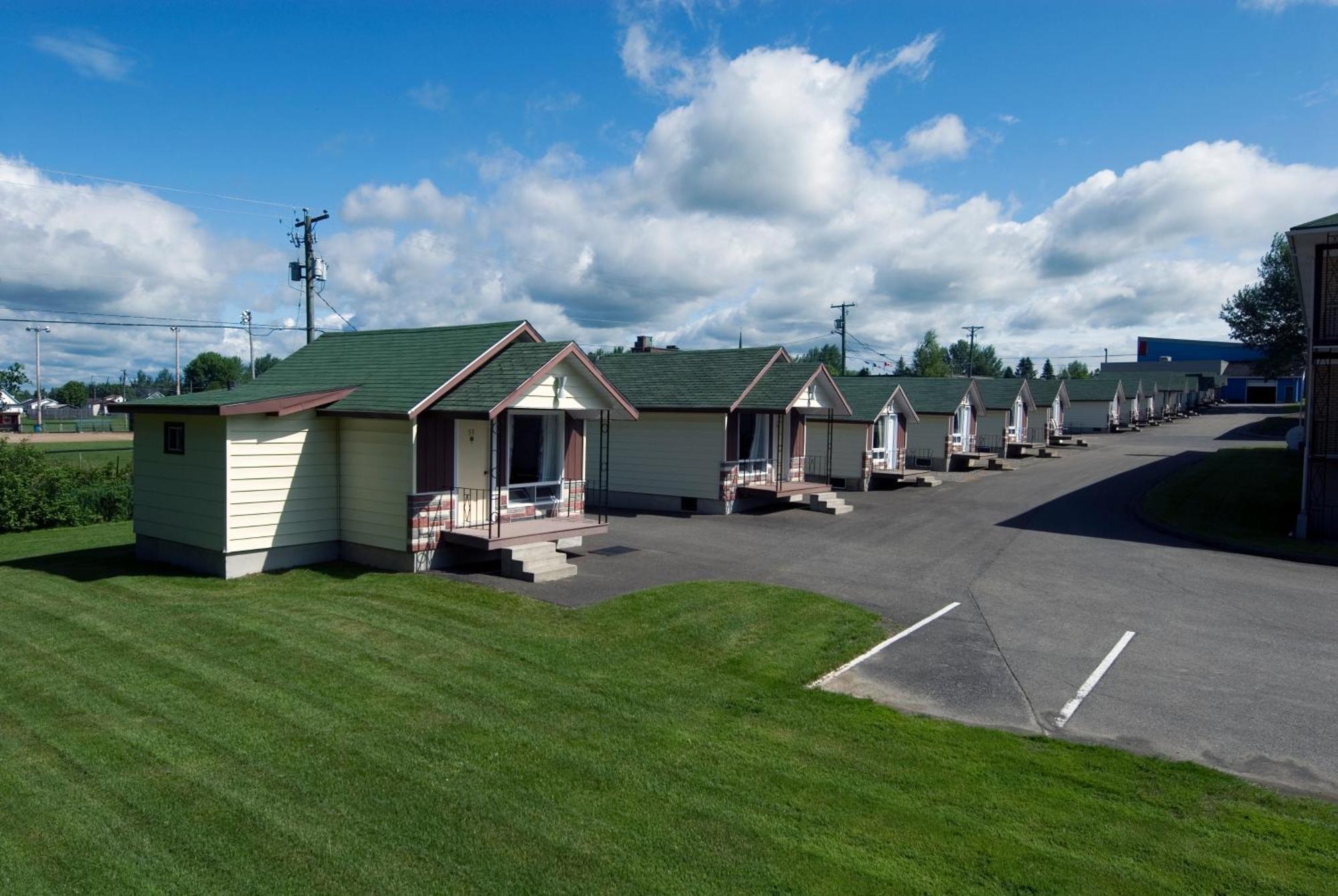 Daigle'S Motel Saint Leonard Exteriér fotografie